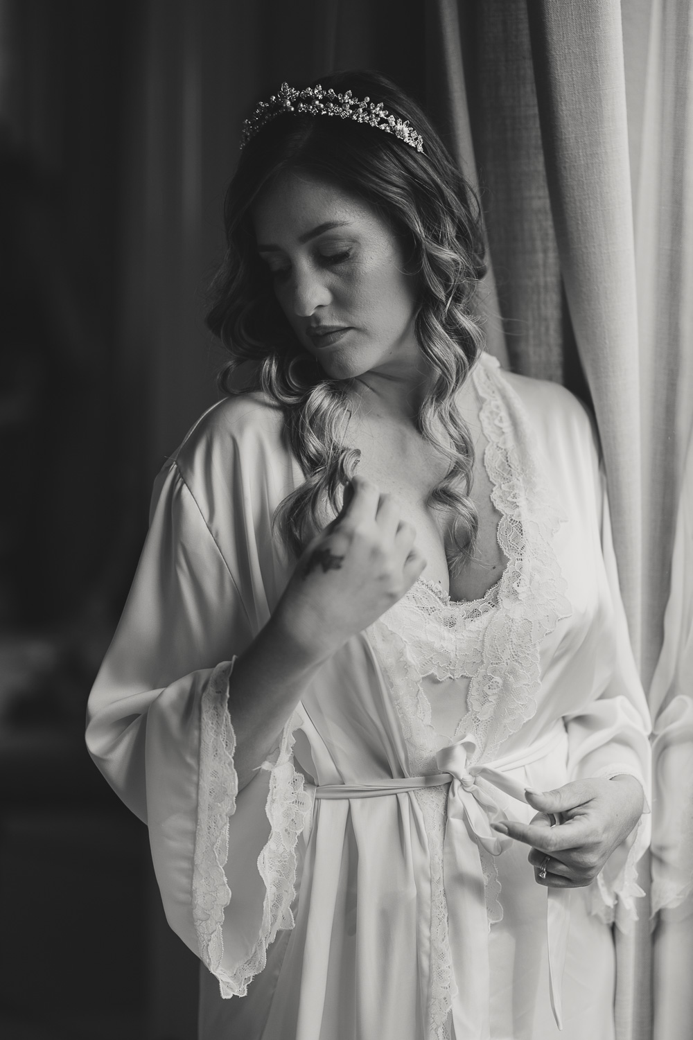Novios fotografiados con elegancia por Pablo Varela