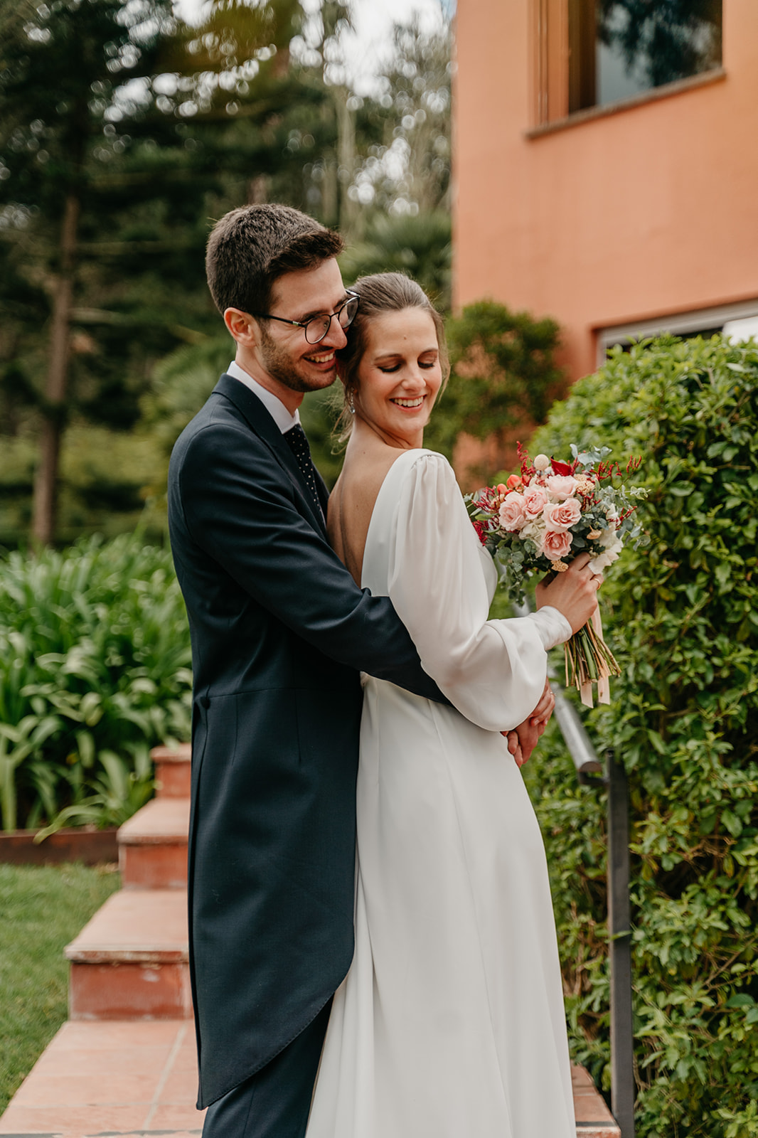 Novios fotografiados con elegancia por Pablo Varela